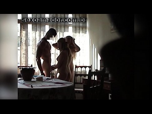 ❤️ Seks dostları nəhəng kişini və onunla birlikdə bir üçlüyü dəvət edirlər ❤️❌ Porno fb bizdə ☑